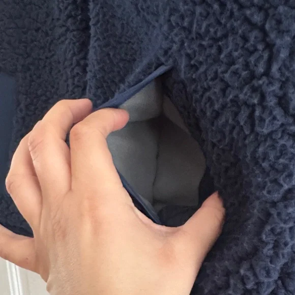 Boston Red Sox Navy Sherpa Zip Vest - Picture 3 of 8